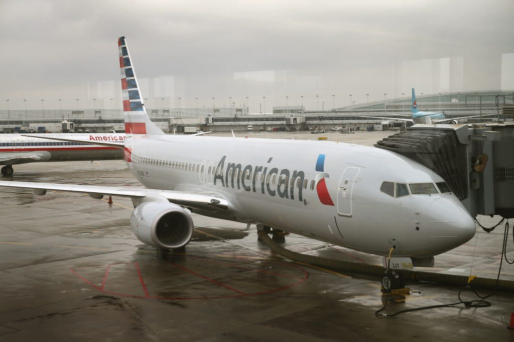 Pasajero de una aerolínea arrestado después de presuntamente hacer una 'amenaza de bomba': testigo