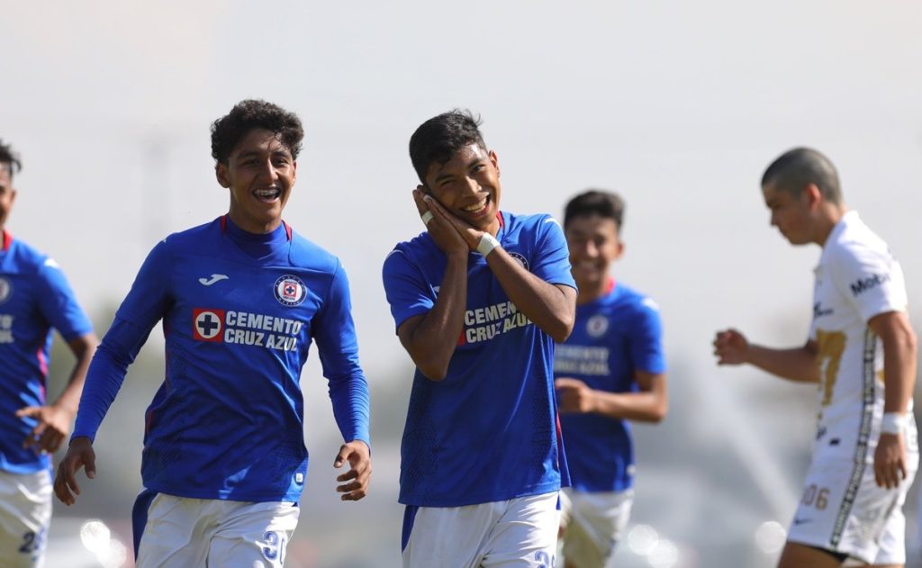 Hermano de Orbelín Pineda le da el triunfo a Cruz Azul Sub-16 frente a Pumas