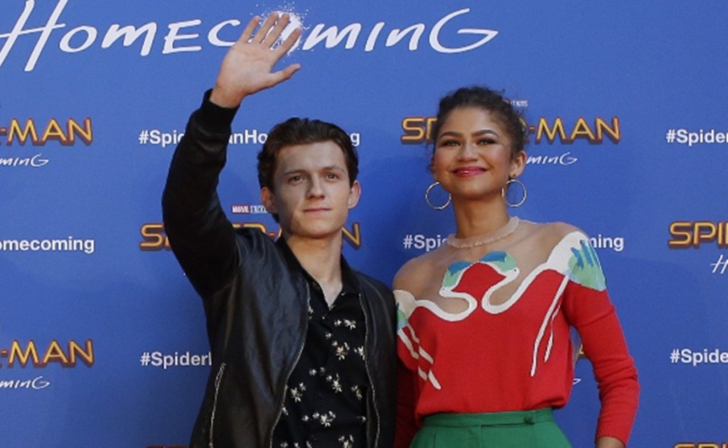 Zendaya y Tom Holland levantan suspiros con foto y romántico mensaje