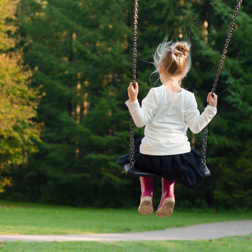 Crianza positiva: cómo apoyar a tu hijo si es muy tímido