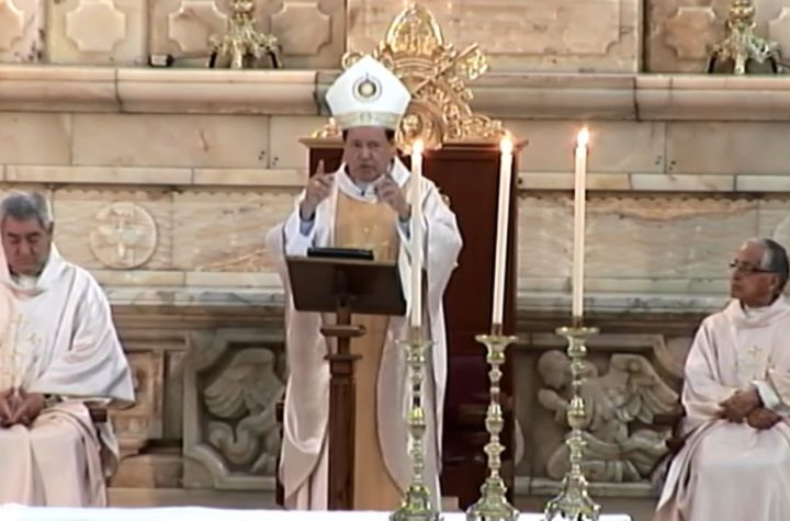 Cardenal Norberto Rivera felicita a los niños en su día