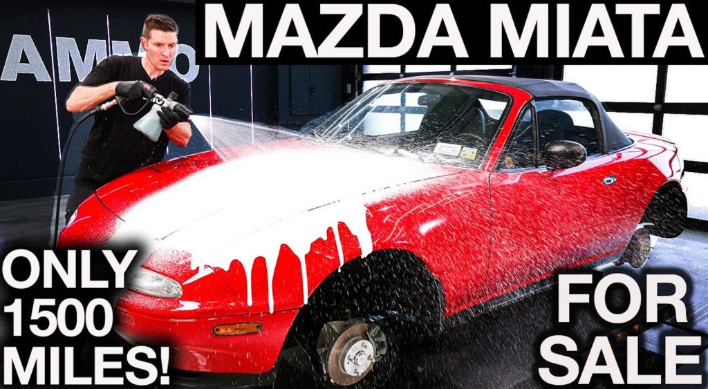 This 1,500-Mile 1990 Mazda MX-5 Miata Has Never Even Had Its Roof Down