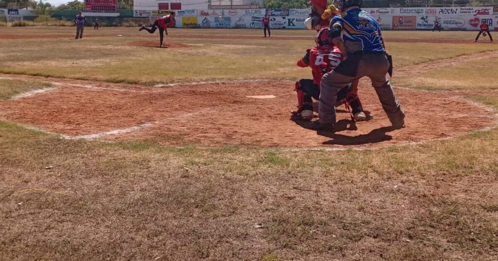 ¡Beisbol! Agrespec-Ahome barre y sigue a la cabeza de la Liga Ramón Cota