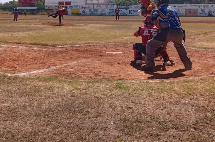 ¡Beisbol! Agrespec-Ahome barre y sigue a la cabeza de la Liga Ramón Cota