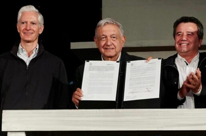 AMLO confía en concretar un aumento al salario mínimo