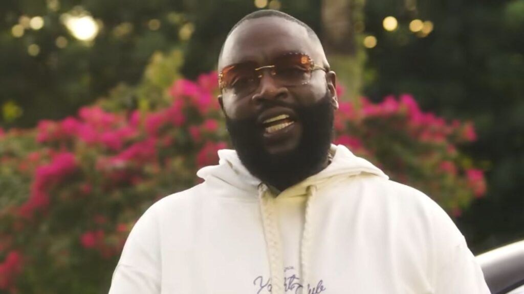 Rick Ross dona $ 30K para evitar el cierre de la clínica de atención médica de Georgia