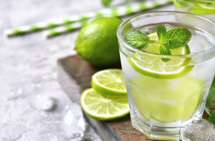 La limonada un clásico refresco que es perfecto para el verano, aquí te dejamos algunas variantes que puedes preparar