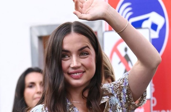 Ana de Armas: elegante apuesta por mostrar el sujetador este otoño-invierno