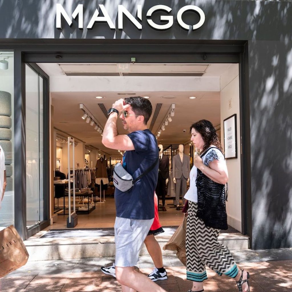 La IA llega al sector de la moda: Mango diseñará ropa con su propia inteligencia artificial generativa