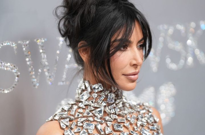 Kim Kardashian brilla en la fiesta de presentación de Skims x Swarovski