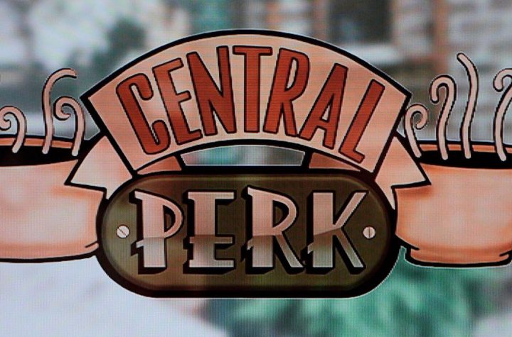 En memoria de Matthew Perry: Central Perk, el café inspirado en Friends abre sus puertas en Boston