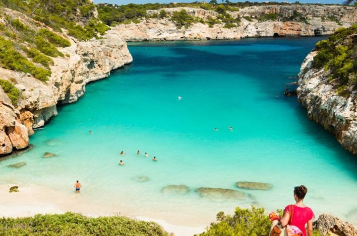 Lujo sostenible en Mallorca y ecoturismo de ensueño en Asturias: los destinos estrella de 2024 según Condé Nast Traveler