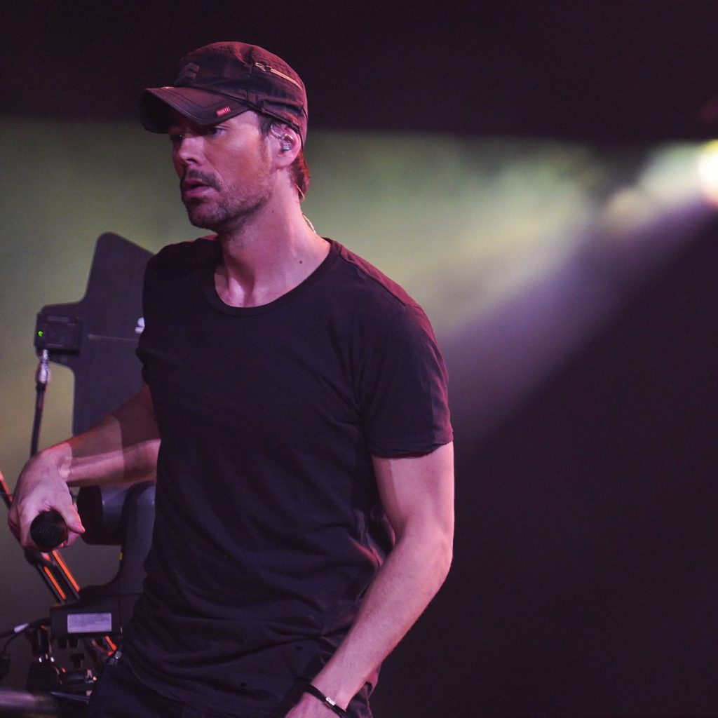 Enrique Iglesias anuncia su retiro de los escenarios