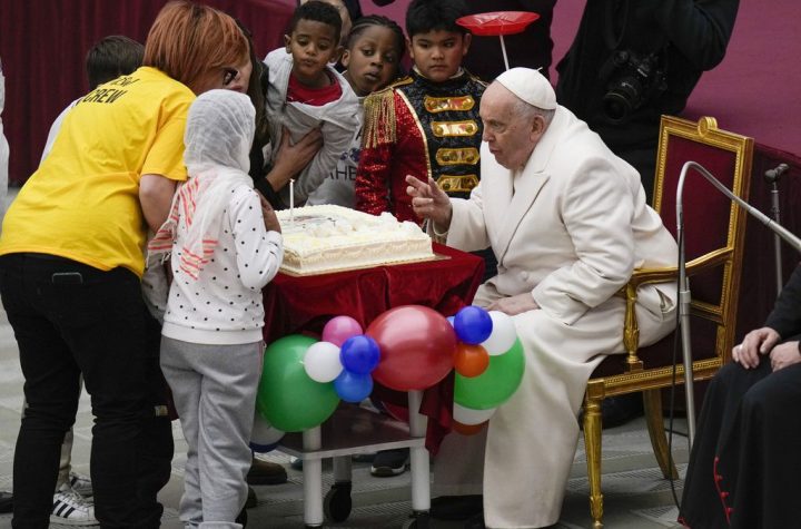 Papa Francisco cumple 87 años: ¿Quiénes han sido los pontífices de más edad?