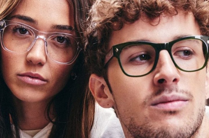 La nueva colección de gafas graduadas de Pull&Bear x Opticalia tiene la montura con estilo perfecto para ti