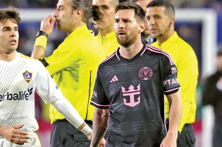 Messi negó el jersey al árbitro, que era un músico