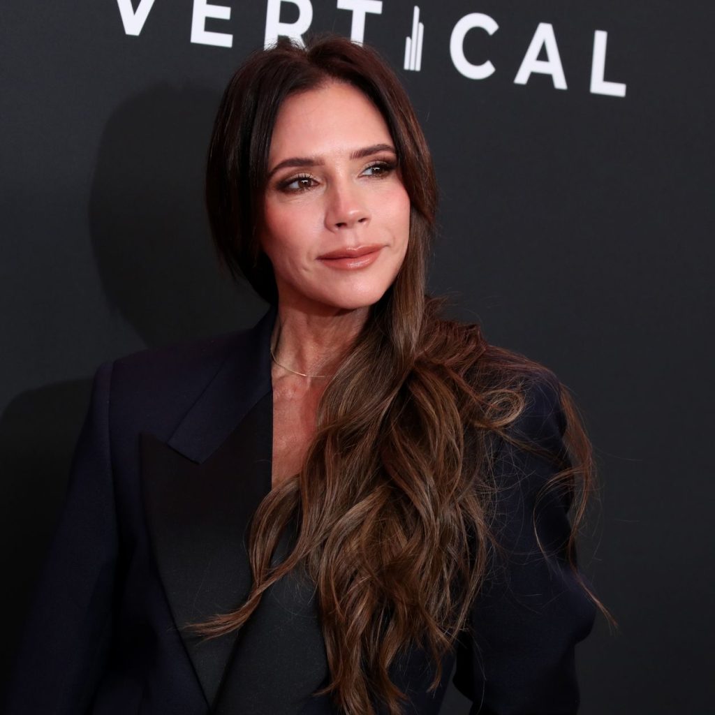 Victoria Beckham x Mango: La diseñadora crea una colección exclusiva para celebrar los 40 años de la marca española