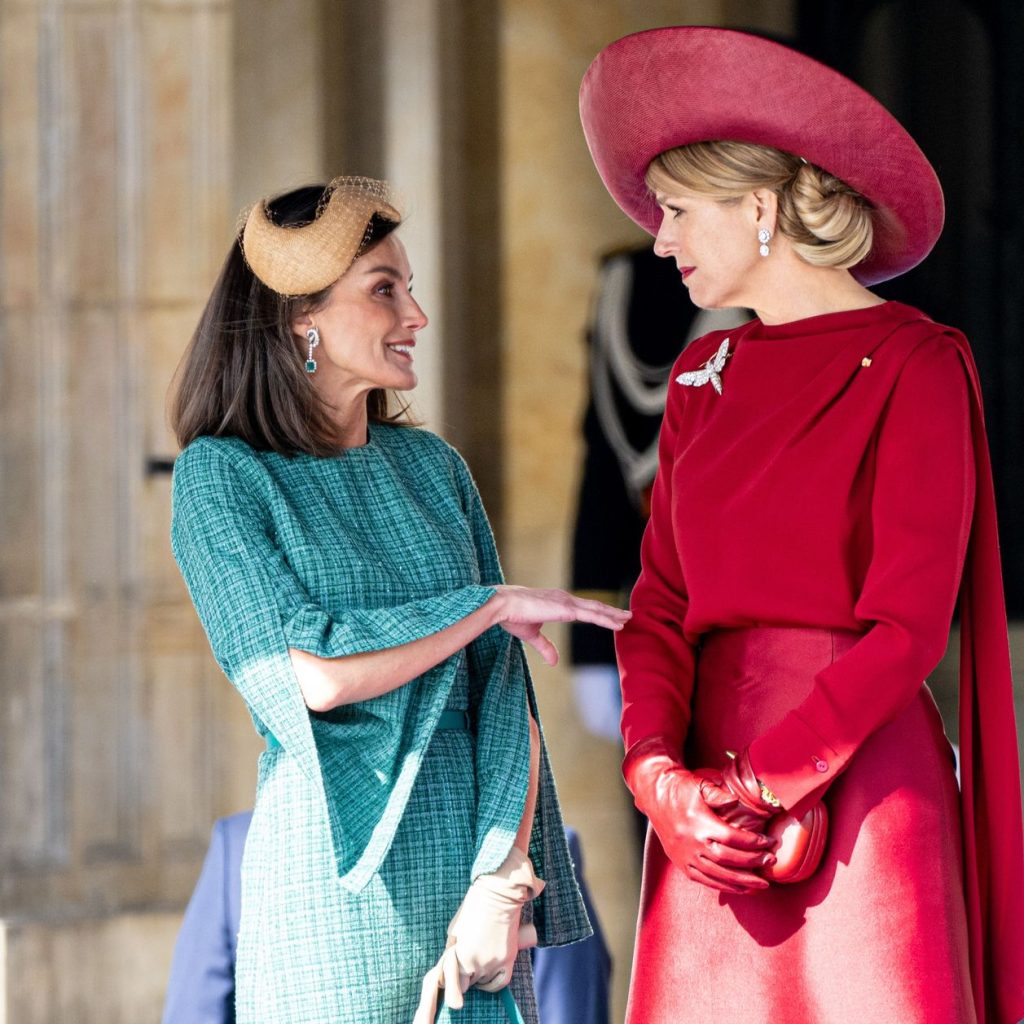 La Reina Letizia sorprende con un tocado en su encuentro con los Reyes de Países Bajos