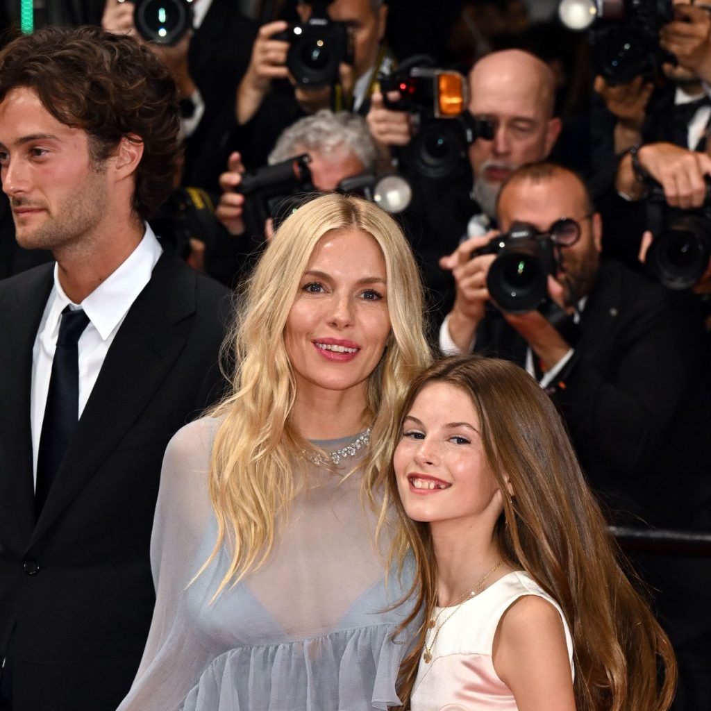 ¡Sienna Miller sorprende en Cannes con su hija Marlowe!  El cambio que ha dejado alucinando a todos