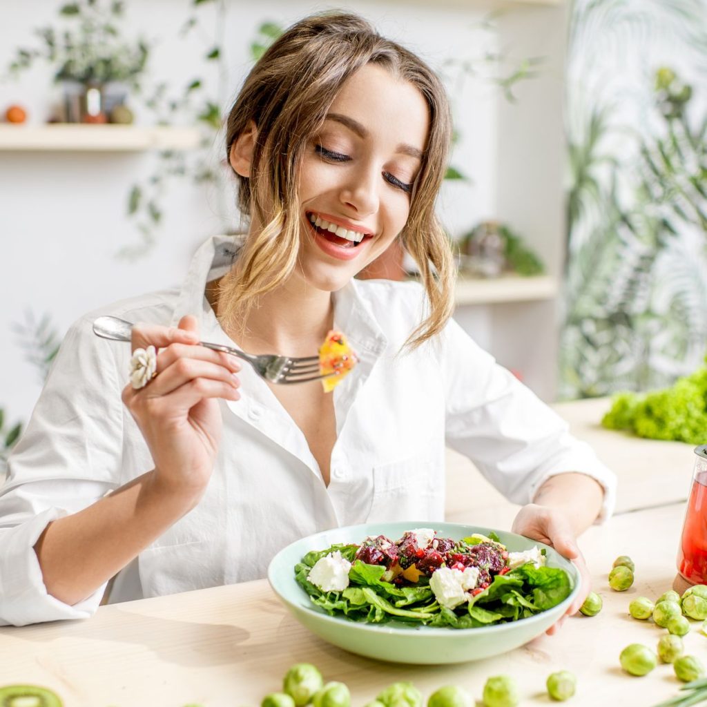 Este es el ‘superalimento’ recomendado por expertos que mejora la digestión y ayuda a conservar un vientre plano.