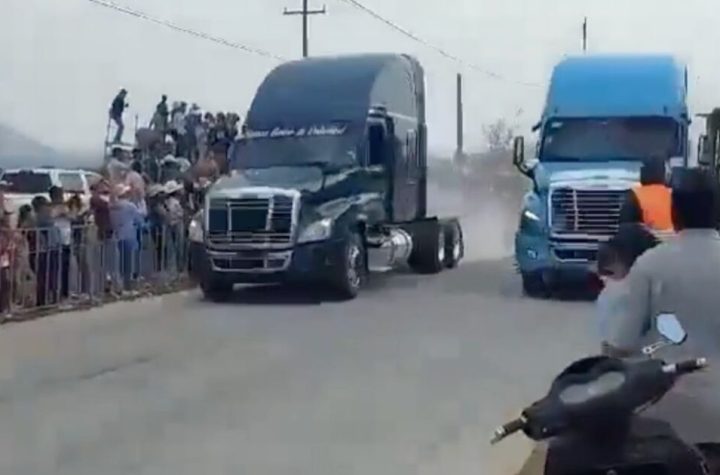 Embiste tráiler a decenas de personas en evento de arrancones en Hidalgo; hay tres muertos