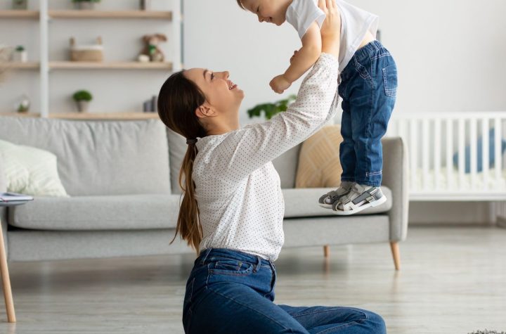 ¿Cómo puede afectar la falta de tiempo a la crianza de nuestros hijos?  Una experta lo explica