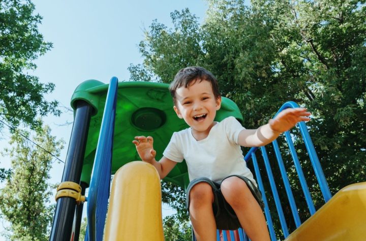 ¿Quienes son los ‘niños orquídea’ y por qué se les llama así?  Una psicóloga desvela la respuesta.