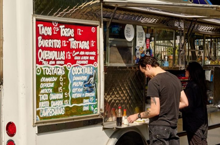 En Los Ángeles, los food trucks eclécticos cuentan las historias de sus dueños