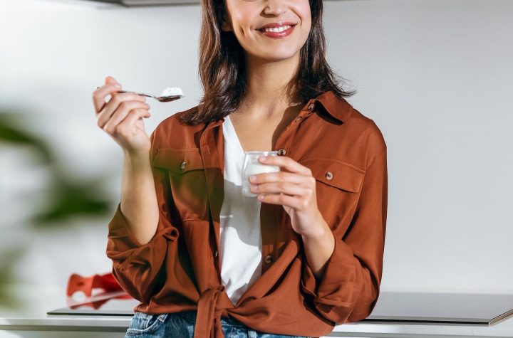 Un médico desvela qué tipo de yogur deberías tomar en la cena para controlar la grasa abdominal.