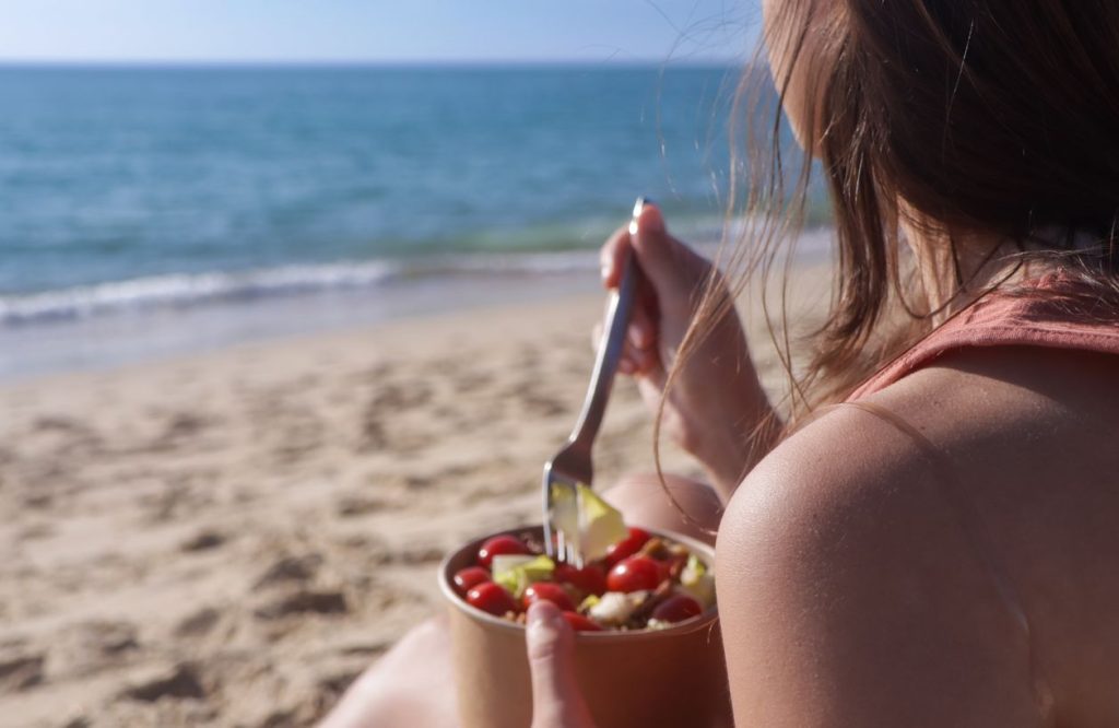 10 recetas fáciles y deliciosas para llevar comida a la playa y disfrutar de tus vacaciones sin estrés