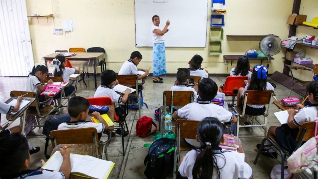 ¿Buscas trabajo? SEP publica vacantes de hasta 62 mil pesos mensuales