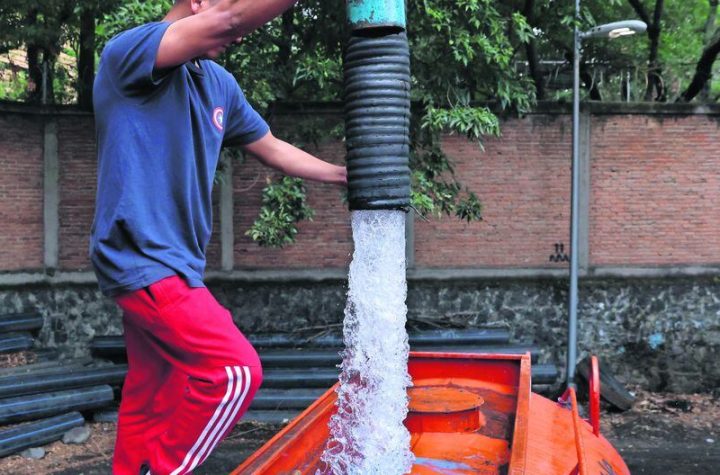 Se incrementan los pedidos de pipas de agua en Tlalpan