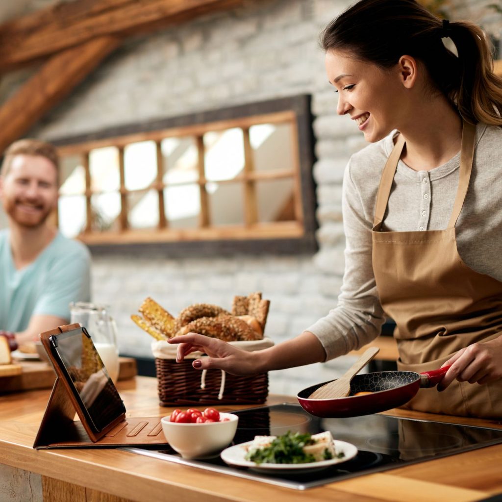 Lidl se supera y rebaja la raclette grill con piedra natural a un precio imbatible para los amantes del Gourmet