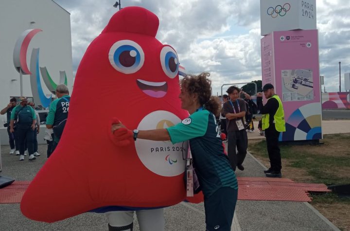 A sus 57 años, desvela su secreto para mantenerse en forma tras ser voluntaria en los Juegos Paralímpicos de París 2024.