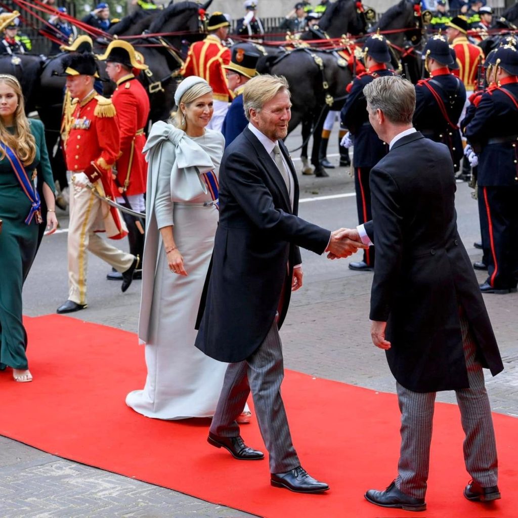 Amalia de Holanda capta todas las miradas en el Prinsjesdag con un elegante vestido verde que define su silueta