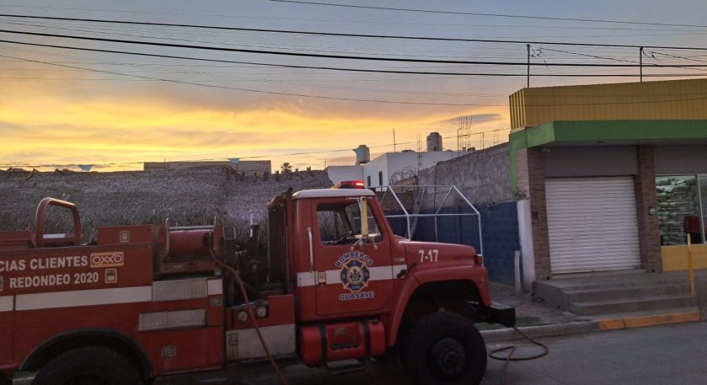 Conato de incendio en tortillería moviliza a los cuerpos de rescate y auxilio en Guasave