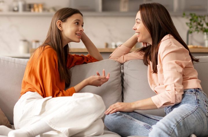 Estas son las frases que deberías evitar decir a tu hijo adolescente en plena pubertad, según dos pediatras