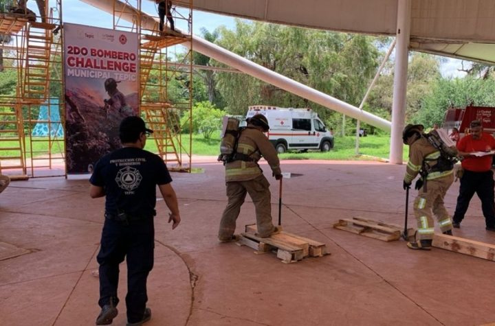 Heroes nayaritas celebran el Día del Bombero