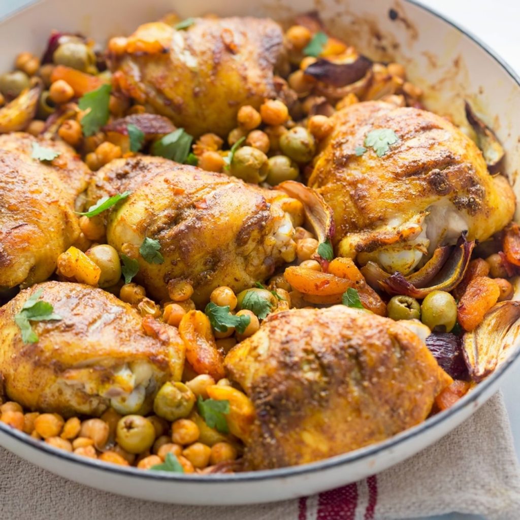 Pollo al ajillo, la receta más tradicional ¡con verduritas y garbanzos!