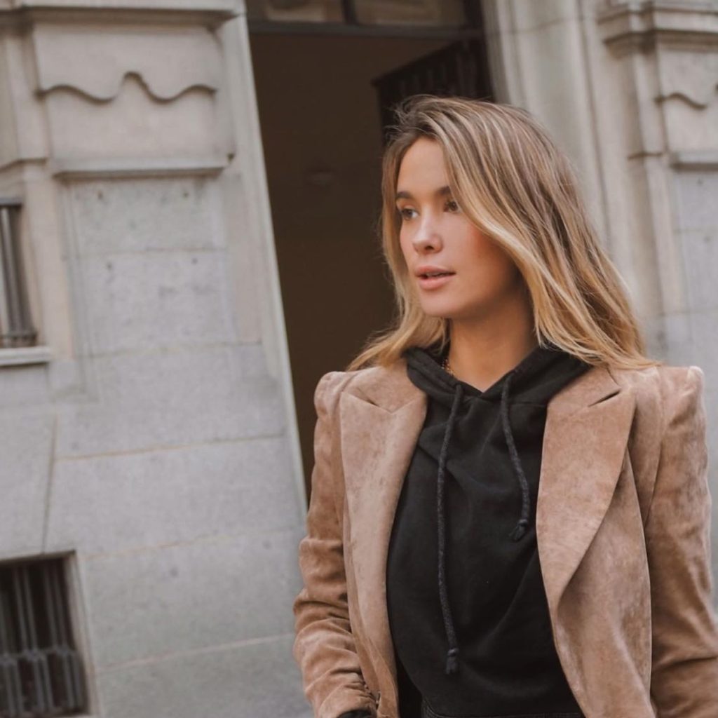 Aldi agotará en horas la chaqueta de ante elegante que parece de Zara por 19,99 €: calentita, suave y en tendencia