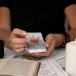 Tirada de tarot semanal: esto es lo que te espera en amor, dinero y más del 21 al 27 de octubre