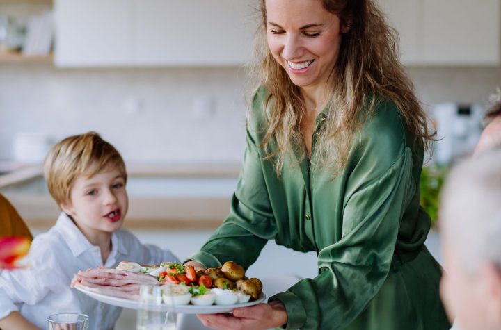 Soy nutricionista y esta es la cena rica en proteínas que prepara para bajar de peso sin sacrificar el placer de comer