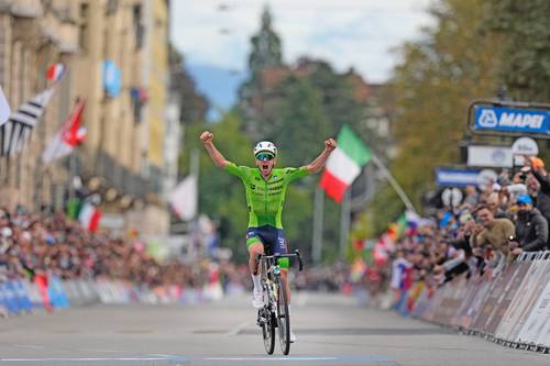 Sorprendente triunfo del esloveno Pogacar en el Mundial de Zúrich