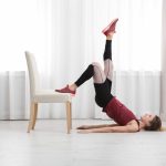 Pilates en silla: la rutina ideal para unos abdominales fuertes sin debilitar la espalda y la zona lumbar