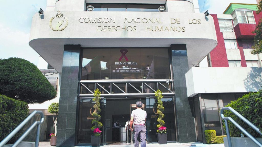 Buscan 66 personas liderar la Comisión Nacional de Derechos Humanos