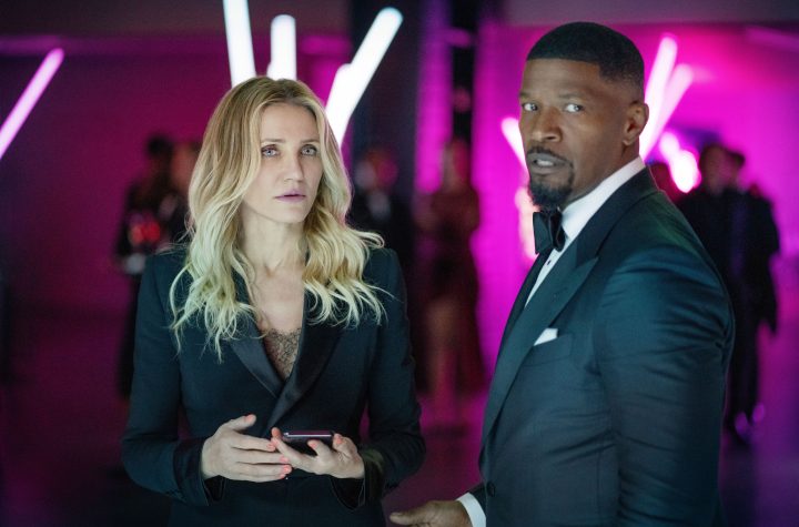 Reseña de ‘De vuelta en acción’: Jamie Foxx y Cameron Diaz en una travesura de espías domésticos tan genérica como su título