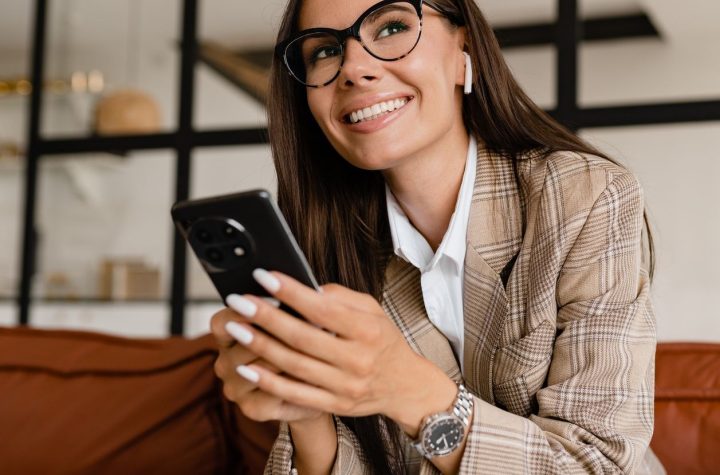 La sorprendente clave de la felicidad no es ni la salud ni el dinero, según este estudio de expertos