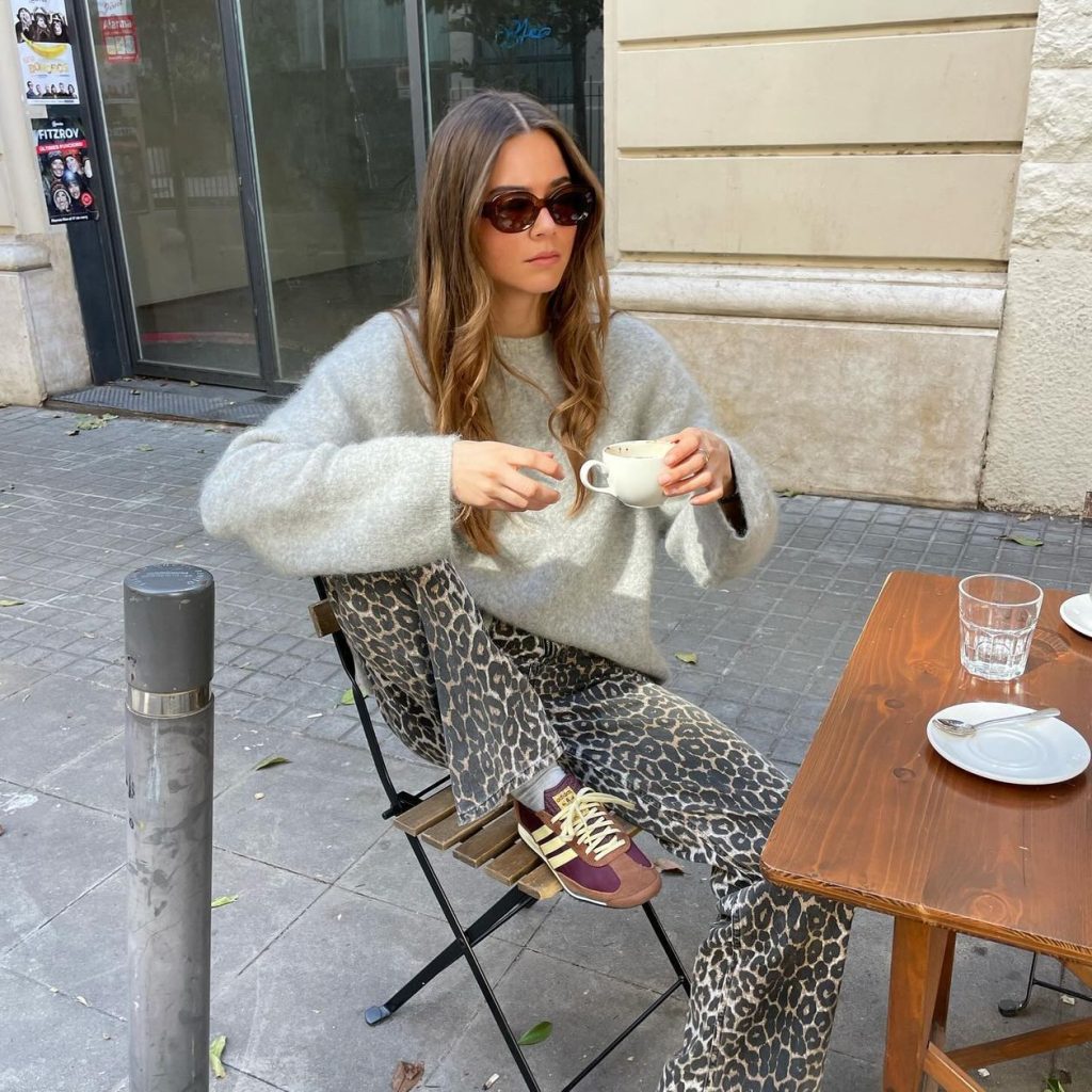 Zara ‘Regala’ El Pantalón de Leopardo Más Elegante y en tendencia de la temporada: Holgadito y Sienta Bien a Todas