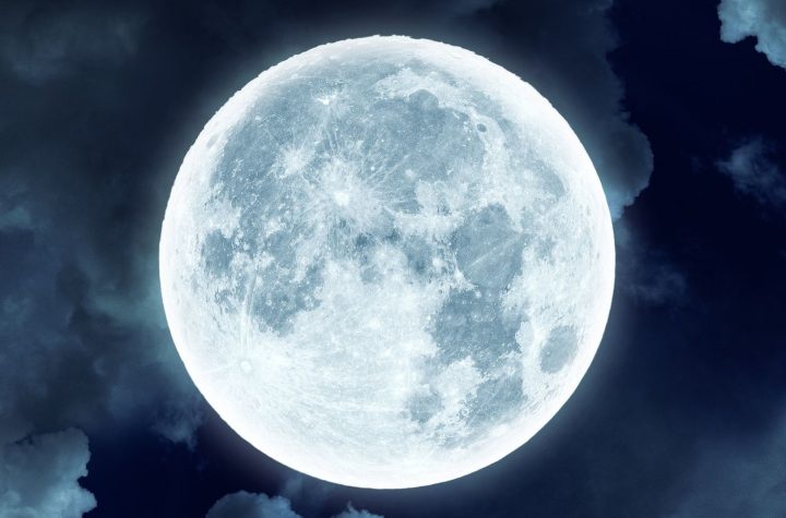 La Luna Llena en Leo Iluminará El Cielo el 12 de Febero: ESTOS Signos Estarán Llenos de Buena Energía