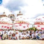 Las marmotas oaxaqueñas: bailar con una esfera gigante